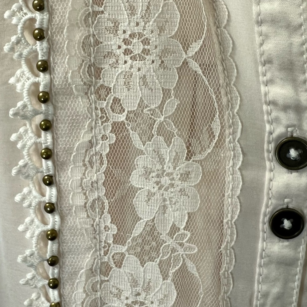 Pilcro Cream Lace-Trim Button-Front Blouse - pristine condition! - Picture 7 of 8